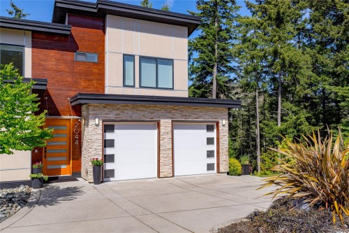 2044 Rivers Crossing, Highlands, BC 