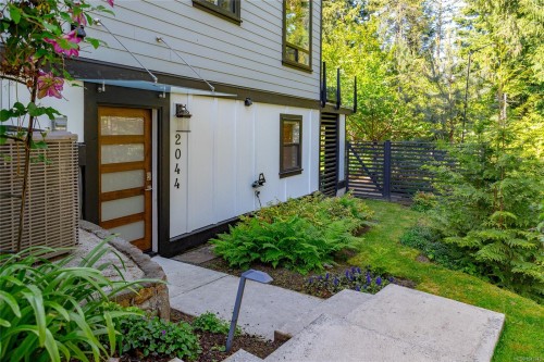 2044 Rivers Crossing, Highlands, BC 