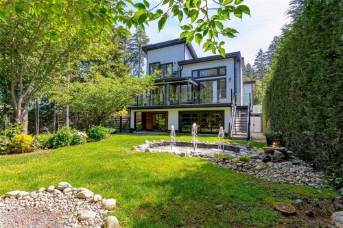2044 Rivers Crossing, Highlands, BC 