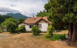 6498 Somenos Rd Duncan, BC V9L 5Z2