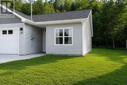 23 Jenifer Cres  New Minas, NS B4N 0H7