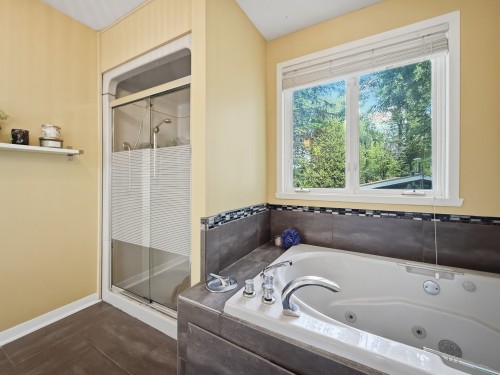 Salle de bains - 192 12E Avenue O., Venise-En-Québec, QC - Indoor Photo Showing Bathroom