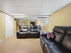 Family Room - 