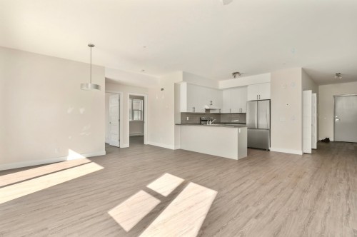 Overall view - 405-10 Rue De Matapédia, Gatineau (Gatineau), QC - Indoor Photo Showing Kitchen