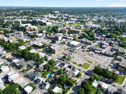 Photo aérienne - 82  - 84 Rue St-Joseph, Sainte-Thérèse, QC - Outdoor With View