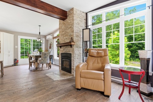 Vue d'ensemble - 3 Ch. De L'Avenir, Chute-Saint-Philippe, QC - Indoor Photo Showing Living Room With Fireplace