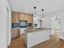 2-338 Rue St-Raphael  Salaberry-De-Valleyfield, QC J6T 3A6