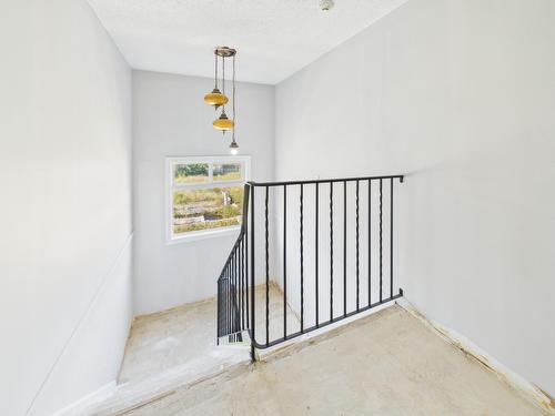 12222 111 Ave Nw, Edmonton, AB - Indoor Photo Showing Other Room