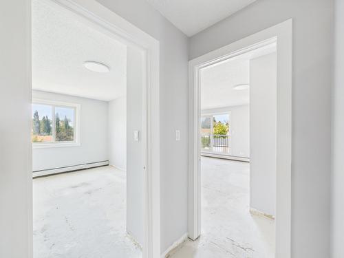 12222 111 Ave Nw, Edmonton, AB - Indoor Photo Showing Other Room