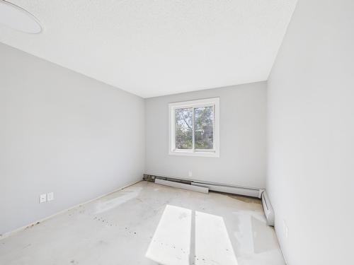 12222 111 Ave Nw, Edmonton, AB - Indoor Photo Showing Other Room