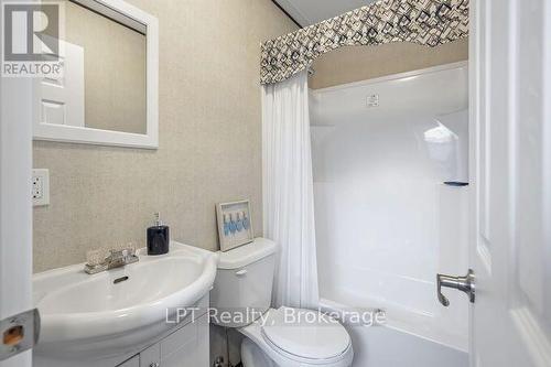 Lba047 - 1235 Villiers Line, Otonabee-South Monaghan, ON - Indoor Photo Showing Bathroom