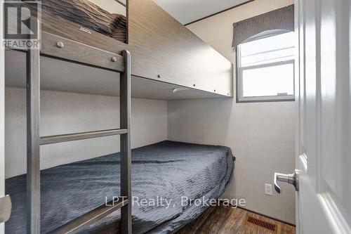 Bedroom 3 sleeps 2 - Lba047 - 1235 Villiers Line, Otonabee-South Monaghan, ON - Indoor