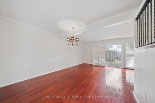 1825 Hyde Mill Crescent, Mississauga, ON - Indoor Photo Showing Other Room