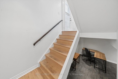 1825 Hyde Mill Crescent, Mississauga, ON - Indoor Photo Showing Other Room