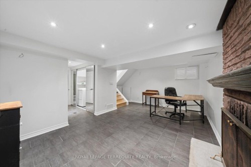 1825 Hyde Mill Crescent, Mississauga, ON - Indoor Photo Showing Other Room