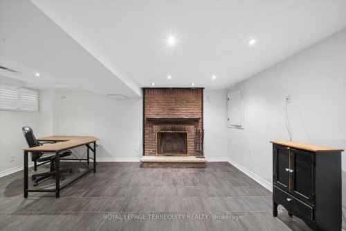 1825 Hyde Mill Crescent, Mississauga, ON - Indoor With Fireplace