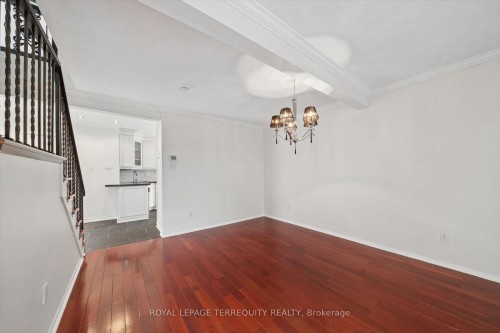 1825 Hyde Mill Crescent, Mississauga, ON - Indoor Photo Showing Other Room