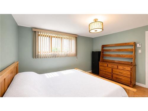 1255 Veniot Ave, Bathurst, NB 
