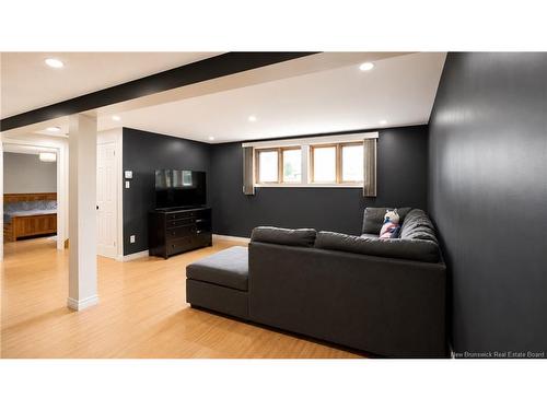 1255 Veniot Ave, Bathurst, NB 