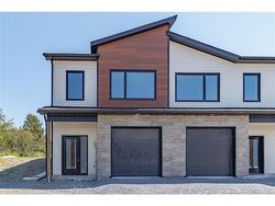 B Oakhill CRES  Saint John, NB E2J 4M4