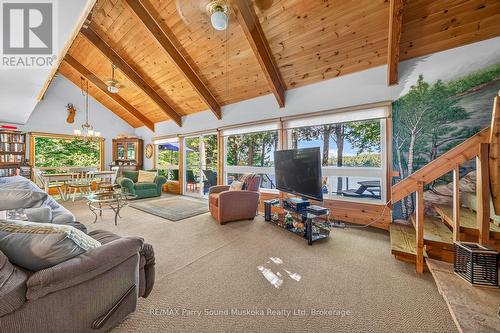 2 South Point Drive, Mckellar, ON - Indoor