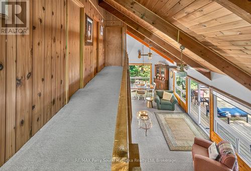 2 South Point Drive, Mckellar, ON - Indoor Photo Showing Other Room