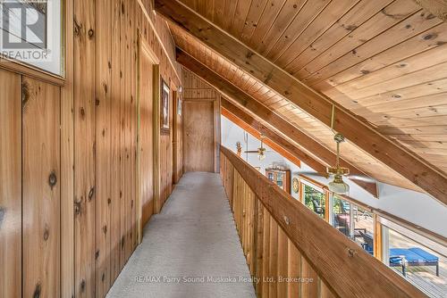 2 South Point Drive, Mckellar, ON - Indoor Photo Showing Other Room