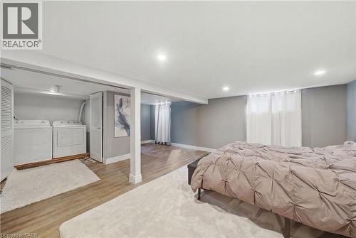 601 York Road, Dundas, ON - Indoor