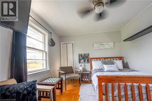 601 York Road, Dundas, ON - Indoor Photo Showing Bedroom