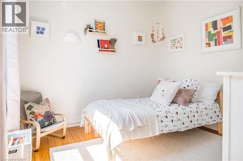 165 Markland Street, Hamilton, ON - Indoor Photo Showing Bedroom