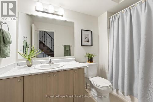 9 - 2550 Bromus Path, Oshawa, ON - Indoor Photo Showing Bathroom
