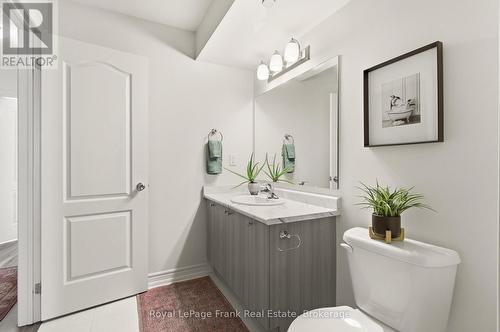 9 - 2550 Bromus Path, Oshawa, ON - Indoor Photo Showing Bathroom