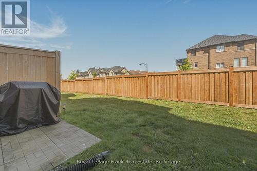9 - 2550 Bromus Path, Oshawa, ON - Outdoor