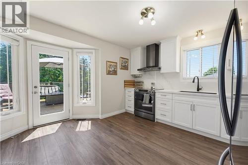 32 Stonehaven Place, Cambridge, ON - Indoor Photo Showing Kitchen