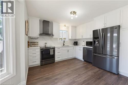 32 Stonehaven Place, Cambridge, ON - Indoor Photo Showing Kitchen