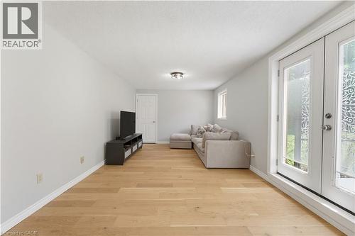 32 Stonehaven Place, Cambridge, ON - Indoor Photo Showing Other Room