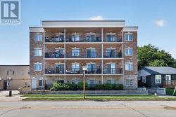 202 - 73 WASHINGTON AVENUE Oakville (Co Central), ON L6K 1W5