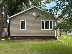 330 Mountain Avenue  Killarney, MB R0K 1G0