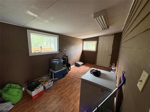 330 Mountain Avenue, Killarney, MB - Indoor