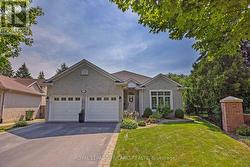 15 AUGUSTA CRESCENT  St. Thomas, ON N5R 6J8