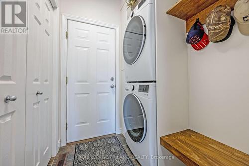 15 Augusta Crescent, St. Thomas, ON - Indoor Photo Showing Laundry Room