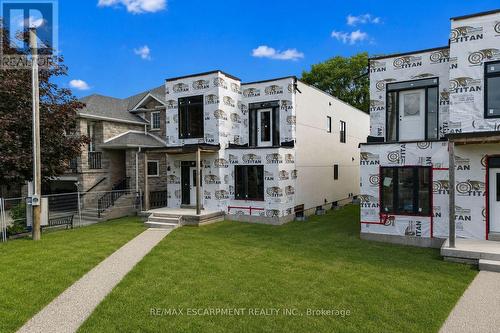 1033 Alexandra Avenue, Mississauga, ON - Outdoor With Facade