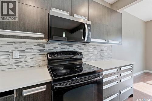 916 Stonebridge Common, Saskatoon, SK - Indoor Photo Showing Kitchen