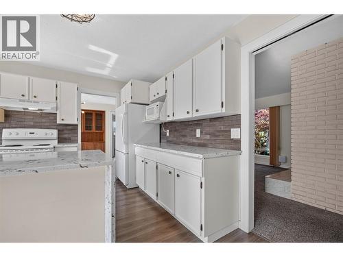 2220 Thacker Drive, West Kelowna, BC - Indoor Photo Showing Other Room