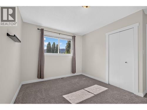 2220 Thacker Drive, West Kelowna, BC - Outdoor