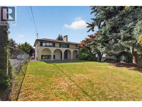 2220 Thacker Drive, West Kelowna, BC - Outdoor