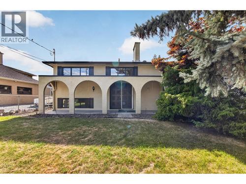 2220 Thacker Drive, West Kelowna, BC - Outdoor