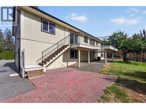 2220 Thacker Drive, West Kelowna, BC - Outdoor