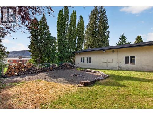 2220 Thacker Drive, West Kelowna, BC - Outdoor