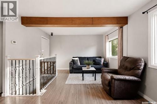 1728 2Nd Avenue N, Saskatoon, SK - Indoor Photo Showing Living Room